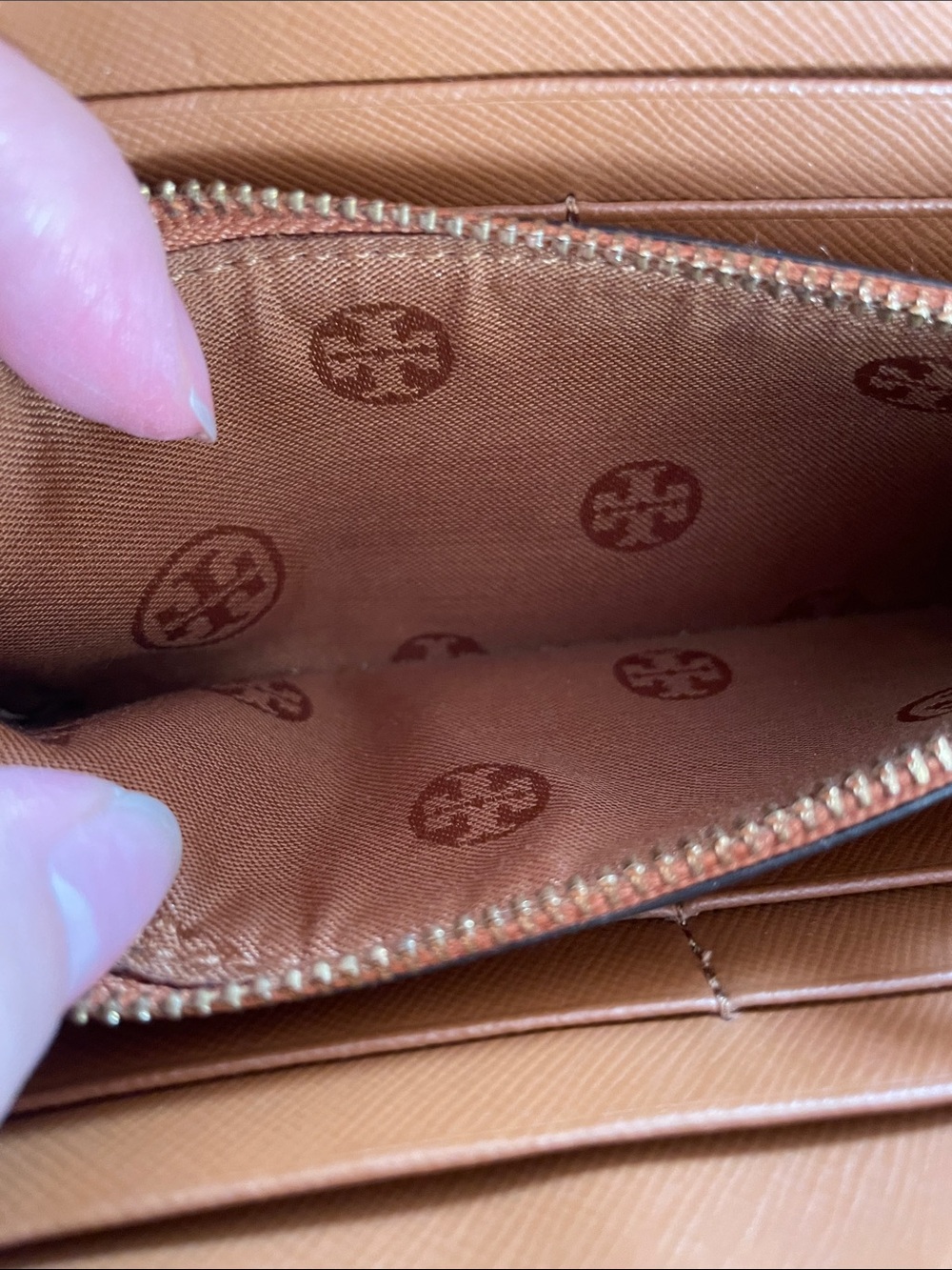 Tory Burch Pink Wallet - Picture 8 of 8